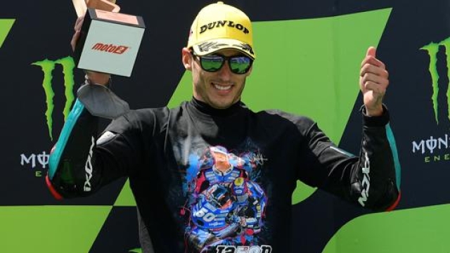 Xavi Vierge sul podio di Montmelò 2021. Afp