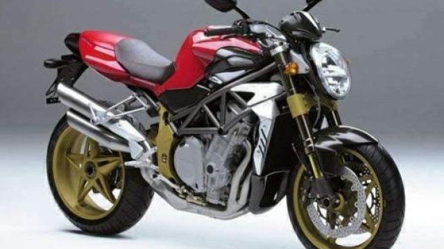 Lanciata nel 20021, la MV Agusta Brutale 750 rivoluzionò il mondo delle nude ridefinendo i canoni del design motociclistico