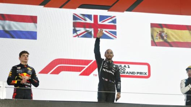 Hamilton, Verstappen e Alonso sul podio di Losail