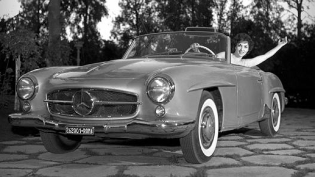 La Mercedes 190 SL del 1956 dell’attrice Gina Lollobrigida