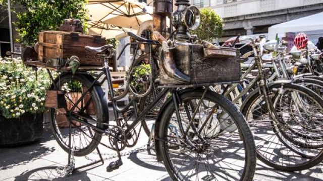 L’evoluzione della bicicletta: da mezzo da lavoro nel primo Novecento alle ebike elettriche