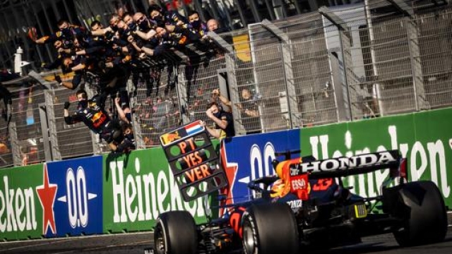 La vittoria del GP d’Olanda che ha ridato a Verstappen il primato in classifica. Getty