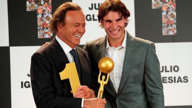 Julio Iglesias e Rafael Nadal, talenti spagnoli di musica e tennis
