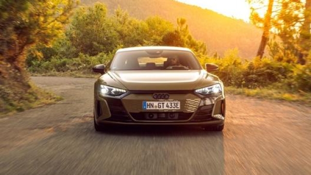 L’Audi RS e-tron GT è l’auto più potente mai prodotta dalla casa di Ingolstadt