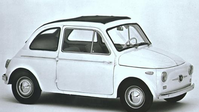 Le prime Fiat 500, prodotte dal 1957, rientrano nella categoria interessata dal nuovo decreto sulle revisioni