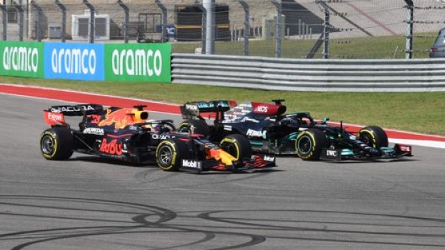 Verstappen-Hamilton, la partenza. Afp