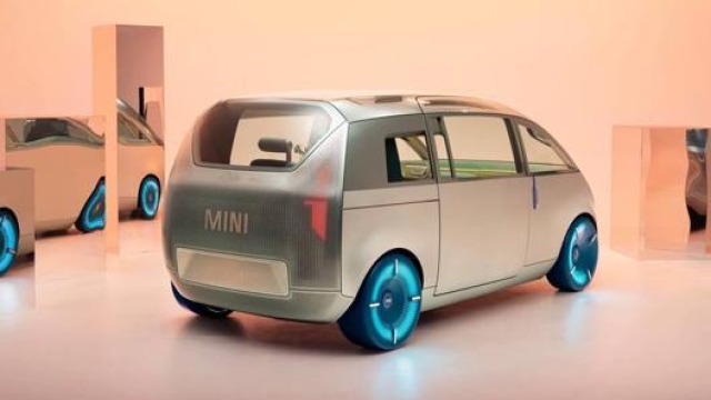 Il concept Urbanaut rappresenta il futuro della mobilità secondo Mini