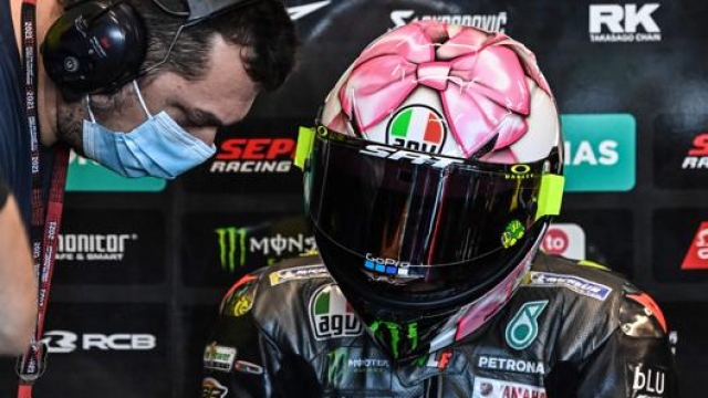 Il casco di Rossi dedicato alla figlia in arrivo. Afp