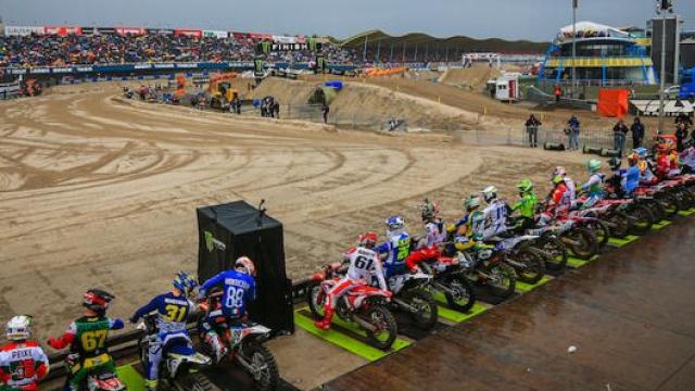 La partenza di una manche in occasione del Motocross delle Nazioni 2019 ad Assen, Olanda