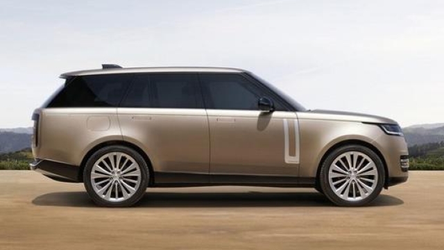 Design scultoreo e un prezzo da 124.300 euro per la quinta generazione della famiglia Range Rover
