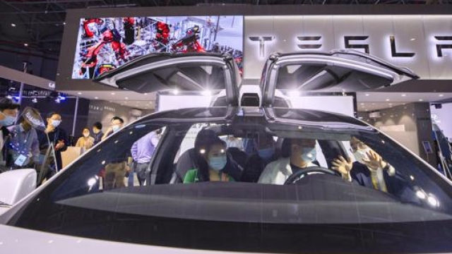 Tesla ha sospeso per quattro giorni le attività presso lo stabilimento di Shanghai, rallentando la produzione di Model Y