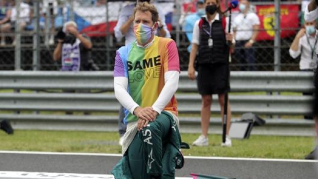 La maglia arcobaleno indossata all’Hungaroring. Lapresse