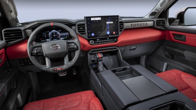 Toyota offrirà sulla Tundra due opzioni del motore V6 biturbo da 3,5 litri, una puramente termica e una equipaggiata con il sistema full hybrid