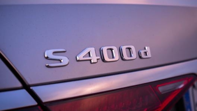 La Classe S400 d 4Matic della nostra prova in allestimento Premium Plus