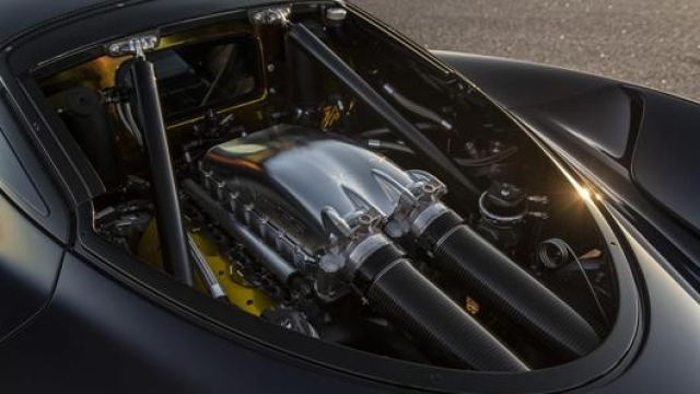 l motore 6.6 litri V8 può erogare fino a 1.800 Cv di potenza
