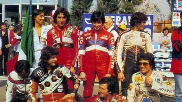 Lucchinelli, Massiani,  Ferrari, in basso da sinistra: Villa, Graziano Rossi, Peppiino Consalvi, Mario Lega