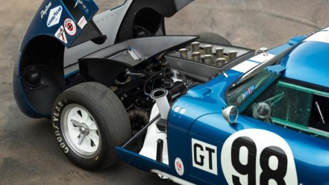 Il motore V8 Ford della Shelby Cobra Daytona (foto @worldwideauctioneers.com)