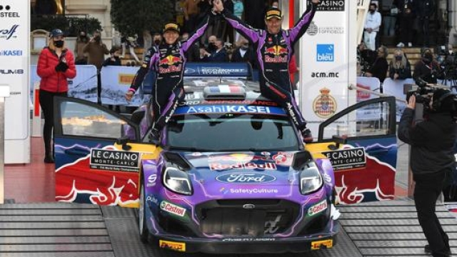 Loeb festeggia il successo al Rally di Monte Carlo sulla Ford. Epa