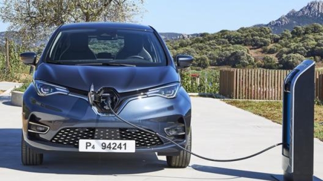 La  Zoe E-Tech Electric Life R110 è in promozione con la formula “Renault Easy”