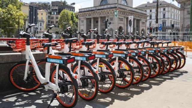 Il 54% dei comuni ha introdotto servizi di condivisione delle biciclette con una flotta complessiva di circa 35 mila mezzi