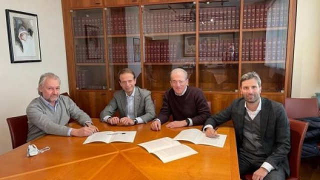 La firma dell'accordo con il Gruppo Scarabel