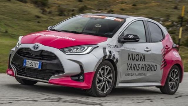 La Toyota Yaris Hybrid che ha affiancato le tappe del Giro d’Italia