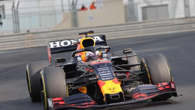La Red Bull del 2021 di Max Verstappen: nel 2022 il campione correrà col numero 1 . AFP