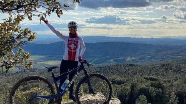 Jolanda Neff e la Mountain Bike: un amore nato quando la svizzera classe 1993 era solamente una bambina (foto @jolandaneff)
