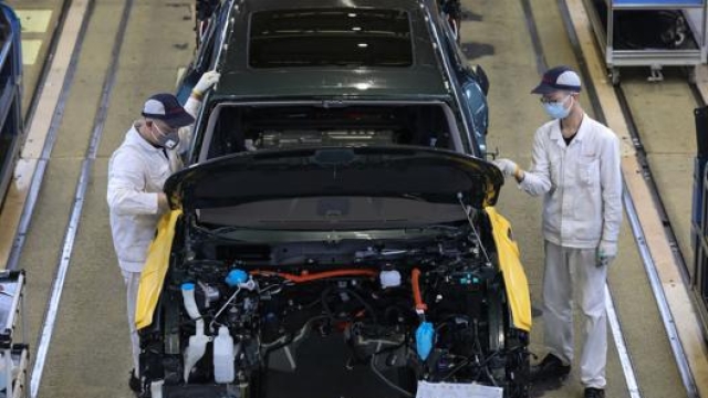 L’allenaza tra Dongfeng e Peugeot e Citroen ha portata alla vendita di oltre 100 mila veicoli. Afp