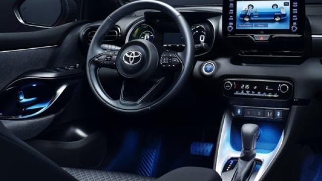Gli interni di Toyota Yaris Hybrid