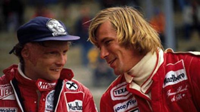 Niki Lauda e James Hunt. Ansa