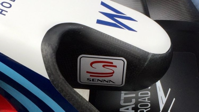 Il logo sulla Williams F1 in onore di Ayrton Senna