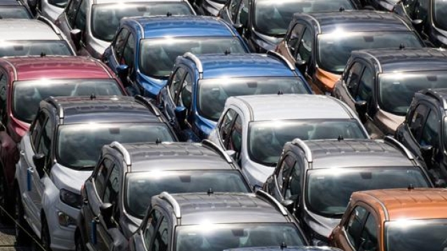 Per ogni 100 auto nuove vendute nel mese di gennaio ne sono state radiate 96