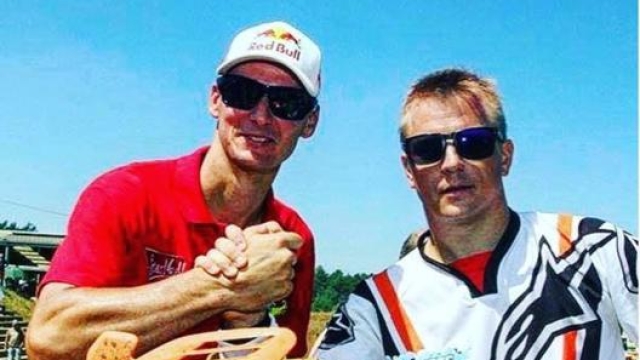 Stefan Everts (a sin.) insieme a Kimi Raikkonen in un evento benefico (foto @s72forever)