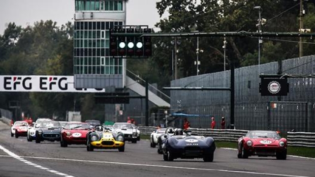 Monza Historic ha visto al via oltre 200 auto da corsa classiche. Autodromo Monza/A. Galli