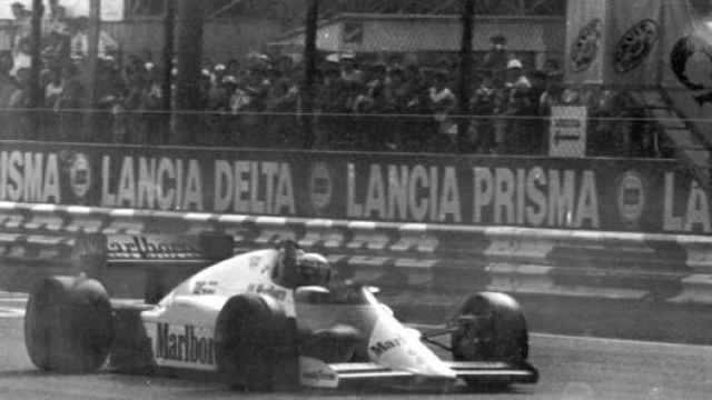 La vittoria di Alain Prost a Monza su McLaren-TAG Porsche nel 1985. Ansa