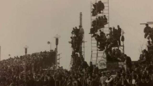 La gente a Riccione quel 4 aprile 1971