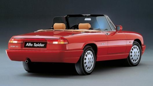 Alfa Romeo Spider, erede della Duetto, uscita di scena nel 1994