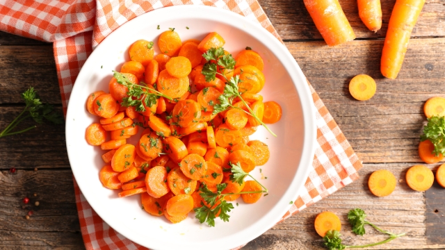 Mangiare carote fa bene per almeno 5 motivi