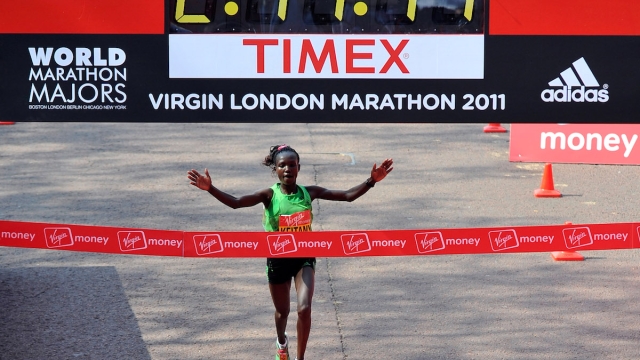 Maratoneta Mary Keitany Kenya a Londra nel 2011