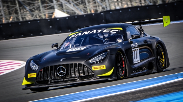 La Mercedes-Amg GT di Schiller, l'auto più veloce nella seconda giornata di test. GT W. C. E./D. Bogaerts