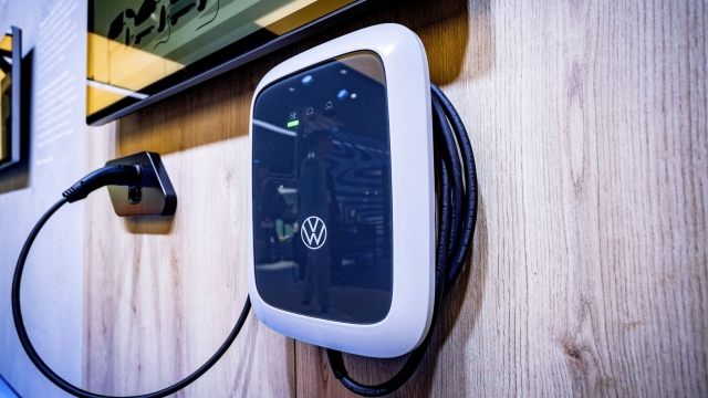 The Volkswagen brand also presents its own wallbox at the IAA, called ID. Charger.