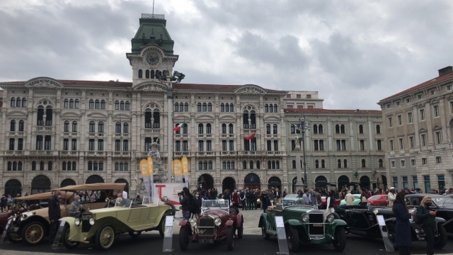 Il Concorso di Eleganza Città di Trieste in Piazza Unità d'Italia