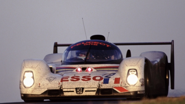 La Peugeot 905 in gara a Le Mans nel 1993. Peugeot Sport