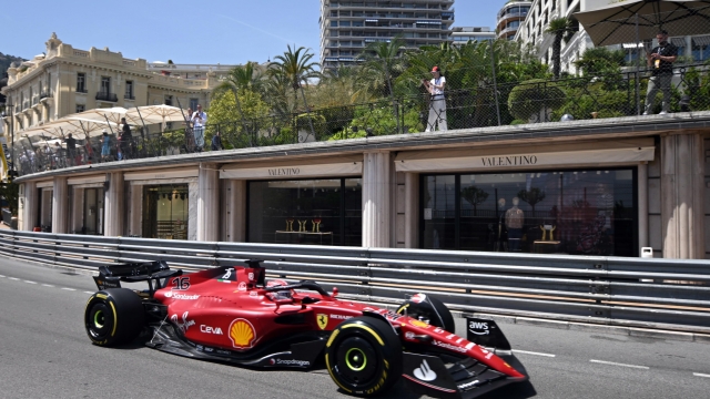 epa09979932 Monaco's Formula One driver Charles Leclerc of Scuderia Ferrari in action during the first practice session of the Formula One Grand Prix of Monaco at the Circuit de Monaco in Monte Carlo, Monaco, 27 May 2022. The  2022 Formula One Grand Prix of Monaco will take place on 29 May.  EPA/CHRISTIAN BRUNA