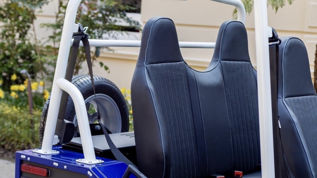 Quattro sedili e carrozzeria aperta sono i segni particolari della nuova Moke elettrica