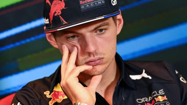 Max Verstappen rilassato a Baku