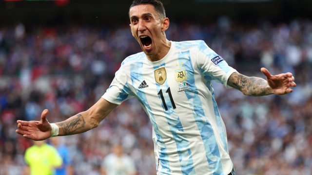LONDON, ENGLAND - JUNE 01: Angel Di Maria of Argentina celebrates scoring their side's second goal during the 2022 Finalissima match between Italy and Argentina at Wembley Stadium on June 01, 2022 in London, England. (Photo by Clive Rose/Getty Images)