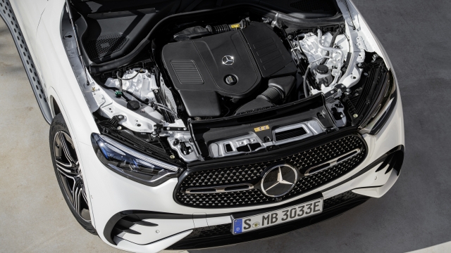 Il vano motore della Mercedes Glc plug-in hybrid