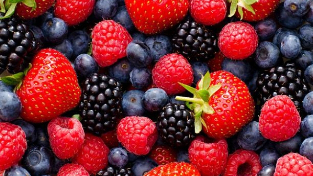 Frutti rossi che fanno bene alle difese immunitarie